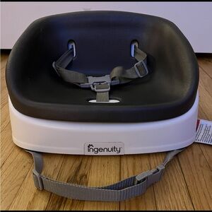 Ingenuity booster seat grey white with straps